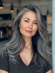 Gray Blending for Dark Hair: Embrace Your Silver Strands with Style Long Grey Hair, Best Long Haircuts, Women Haircuts Long, Κούρεμα Bob, Salt And Pepper Hair, Silver Hair Color, Natural Gray Hair, Fishtail Braid, Long Gray Hair