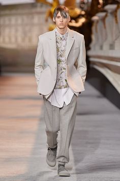 Dior Outfit, Paris Fashion Week Men, Kim Jones, Runway Trends, Avignon