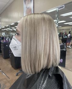 Blonde baby highlights on a line bob Baby Highlights, Line Bob, Baby Lights, A Line Bob, A Line