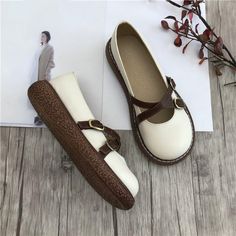 Department Name: Adult Item Type: Flats Outsole Material: Rubber Closure Type: Slip-On Flats Type: Basic Insole Material: PU Lining Material: PU Occasion: Casual Toe Shape: Round Toe Fashion Element: Shallow Upper Material: PU Season: Spring/Autumn Fit: Fits true to size, take your normal size Pattern Type: Solid Cream Slip-on Flats With Round Toe, Casual White Ankle Strap Flats, White Flats With Removable Insole And Round Toe, White Round Toe Flats With Removable Insole, Pu Pu, Women Casual Flats, Autumn Fits, Chunky Sandals, Casual Flat Shoes