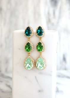 Emerald Green Chandelier, Green Chandelier Long Earrings, Green Emerald Statement Earrings, Greenery Bridal Jewelry, Peridot Dangle Earrings - Etsy Chandelier Long, Peridot Dangle Earrings, Green Chandelier, Green Chandeliers, Earrings Green, Green Emerald, Stylish Jewelry, Earrings Etsy, Cute Earrings