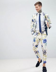 White Tuxedo Wedding, Bride Ideas, Mens Fashion Wear, Mens Suit Jacket, Mens Fashion Smart, Wedding Suit, Floral Outfit, Men’s Suits