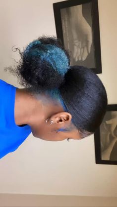 Blue To Black Hair, Blue Hair Peekaboo, Peekaboo Dye, Hair Dye Ideas Blue, Skunk Stripe Hair Black Women, Peekaboo Hair Dye, Peek A Boo Hair Color Ideas, Blue Peekaboo Hair, Brown And Blue Hair