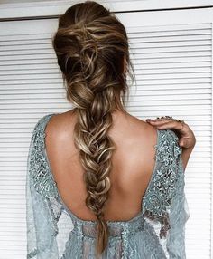 Messy Wedding Hair, Fishtail Braid Hairstyles, Pretty Braids, Romantic Hairstyles, Long Dark Hair, Pretty Braided Hairstyles, Easy Braids, Hairstyles Braids