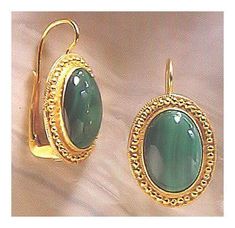 Oval Malachite Jewelry In Yellow Gold, Formal Oval Malachite Jewelry, Oval Green Malachite Jewelry, Green Oval Malachite Jewelry, Elegant Gold Malachite Earrings, Small Earrings Gold, Victorian Earrings, Jewelry Design Earrings, Ancient Jewelry