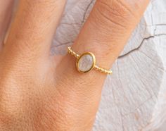 Moon stone ring, gold moon stone ring, brass ring with moon stone, moon gemstone, moonstone ring, minimal ring, minimalist moonstone ring de JewelsChandra en Etsy Moon Stone Ring, Golden Rings, Ring Minimal, Dot Ring, Minimal Ring, Sacred Stones, Golden Ring, Gold Moon, Ring Minimalist