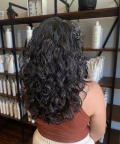 Best Haircuts For 2c Curly Hair, Wavy 2c Haircut, 2b 2c Haircut Long, Curly Hair Length Chart, 2c Curly Hair With Bangs, 2c Curls Haircut, U Shape Curly Haircut, U Shaped Haircut Curly Hair, 2c Haircuts Medium