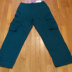 Forever 21, Hunter Green Cargo Pants, Nwt, L - 6 Pockets (2 Front, 2 Side And 2 Back), Adjustable Ankle, 100% Cotton Forever 21 Relaxed Fit Cotton Bottoms, Forever 21 Straight Leg Cotton Pants, Forever 21 Cotton Bottoms For Fall, Forever 21 High Waist Bottoms With Pockets, Forever 21 High-waisted Bottoms With Pockets, Forever 21 Straight Leg Bottoms With Pockets, Casual Cotton Pants By Forever 21, Fall Forever 21 Straight Leg Bottoms, Forever 21 Casual Cotton Pants