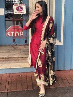 Tanu Grewal, Simple Suits, Simple Indian Suits, Punjabi Dresses, Desi Clothing, Female Clothes Outfits, Suits Outfits, Combination Dresses, Indian Shoes