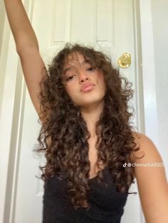 2c Curly Hair Haircuts, Long Layered Curly Hair, Long Curly Haircuts, Natural Curly Hair Cuts, Layered Curly Hair, Brown Curly Hair, Haircuts For Curly Hair