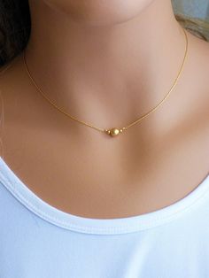 Neck Chains Gold Simple Delicate Necklaces, Simple Chain Designs Gold, Jewelry Necklace Simple, Unique Gold Jewelry Designs, Tiny Necklace, Fancy Jewelry Necklace, Modern Gold Jewelry, Gold Jewelry Simple Necklace, Gold Necklace Simple