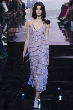 Armani Privé Spring 2016 Couture Fashion Show Fashion Inspo Spring, Mode Purple, Armani Prive, فستان سهرة, 가을 패션