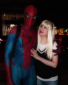 Coco Kawaii ❤️ ココ: The Amazing Spider-Man Cosplay Peter Parker and Gwen Stacy by Andres @aabccosplays and Coco. Photo taken by @leahniki97  #spiderman #gwenstacy #peterparker #tasm #tasm1 #tasm2 #theamazingspiderman #emmastone #andrewgarfield Peter And Gwen Costume, Peter Parker And Gwen Stacy Costume, Gwen Stacy And Peter Parker Costume, Spider Man And Gwen Costume, Spiderman And Gwen Costume, Gwen Stacy The Amazing Spiderman, Spiderman And Gwen Stacy, Gwen Stacy And Peter Parker, Gwen Stacy Costume