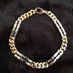 ad eBay - Find many great new & used options and get the best deals for Solid 18K Two Tone Gold Cuban Bar Link Bracelet 8" at the best online prices at eBay! Free shipping for many products! Cuban Bar, A Class, Link Bracelets, Ebay Finds, Two Tone, Charms, Bar, Bracelet, Free Shipping