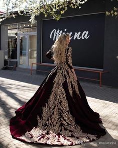 Burgundy Evening Dress, Dresses Gold, Special Occasion Gowns, Gold Evening Dresses, Long Sleeve Evening Gowns, Evening Dresses Plus Size, Ball Gowns Evening, Ball Gowns Prom, Pageant Dress