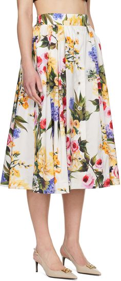 Cotton poplin skirt. Gathering and floral pattern printed throughout. · High-rise · Partially elasticized waistband · Button closure · Logo printed at front · Vented side seams · Zip closure at back · Unlined · Mother-of-pearl hardware Part of the Flower Power collection. Supplier color: Giardino Daywear Floral Print Flared Skirt, Floral Print Flared Skirt For Daywear, Floral Print Full Skirt For Daywear, Floral Print Relaxed Fit Skirt For Daywear, Daywear Floral Print Skirt, Skirt Gathering, Poplin Skirt, Floral Prints Pattern, Floral Midi Skirt