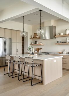 Searching for the prettiest kitchen cabinet colors for 2025? If you love modern kitchen decor, these stunning kitchen ideas - beautiful taupe kitchen cabinets & cream kitchen cabinets - are the must-see trend in home decor styles.