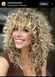 Blonde Curly Hair, Wolf Cut, Curly Hair, A Woman, Blonde, Hair