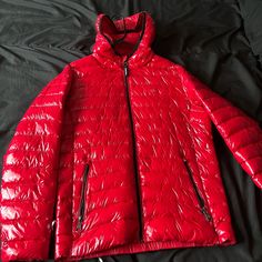 10/10 Didn’t Fit Brand New Red Outdoor Outerwear With Zipper Closure, Red Hooded Outerwear With Zipper Closure, Red Hooded Outerwear With Zipper, Casual Red Down Puffer Jacket, Casual Red Winter Outerwear, Casual Red Puffer Jacket For Outdoor, Calvin Klein Fall Puffer Outerwear, Red Winter Outerwear With Zipper Closure, Red Winter Outerwear With Zipper