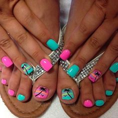 Nails Caribbean Vacation, Summer Nails 2024 Pedicure, Cruise Nail Ideas Short, Island Vacation Nail Ideas, Teal Vacation Nails, Vacay Pedicure, Beach Nails And Toes Matching, Tropical Pedicure Designs, Beach Nails Toes