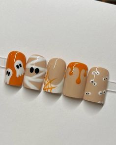 Nails Halloween October Short, Fall Nails Spooky, Black Nails With Pumpkin, Spooky Square Nails, Orange Black Purple Green Halloween Nails, Halloween Short Square Nails, Nail Inspo Trendy Fall, Short Natural Fall Nails, Halloween Nail Designs Short Nails