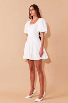 Contrast Bow Low Back Mini Dress – Endless Rose Skirt With Bow, Shirred Skirt, Easy Sides, Bow Back, Skirt Mini, In The Spotlight, Rose Design, White Mini Dress, Bow Detail