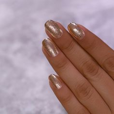 Brilliant Gold Holographic Ultra Metallic Nail Polish Sparkly Gold Nails, Gold Sparkly Nails, Gold Holographic Nails, Metallic Gold Nails, Ilnp Nail Polish, Hoco Nails, New Years Nail Art, Metallic Nail, Metallic Nail Polish