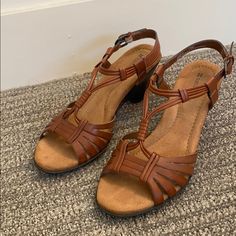 Nwob - Tried On At Home But Never Worn Out Casual Brown T-strap Heels, Casual T-strap Heels For Beach, Naturalizer Shoes, Strappy Sandals, Women's Shoes Sandals, Shoes Sandals, At Home, Size 7, Women Shoes