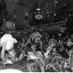 Studio 54 Photos, Ian Schrager, Studio 54 Party, Public Hotel, Brand Aesthetic, Studio 54, Party People, Vintage Party