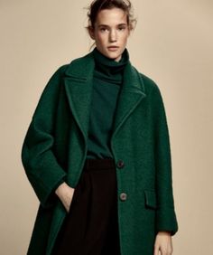 Massimo Duti Smart Closet, Outfit Inspiration Women, Daily Outfit Inspiration, Cozy Winter Outfits, Wool Coat Women, Boho Skirts, Green Outfit