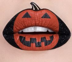 Maquillage Halloween : 100+ idées pour le visage et les mains Black Face Paint, Makeup Crafts, Smashbox Cosmetics, Dark Beauty Magazine, Artist Makeup, Best Makeup Artist, Last Minute Costumes