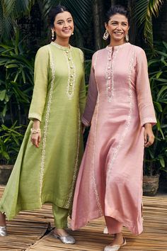 Suits With Pants Indian, Kurta With Pants Designs Women, Cotton Kurti Designs Straight, Cotton Dress Kurti Designs, Indian Designer Outfits Kurti, Straight Pants With Kurti Designer, Straight Suits With Pants Indian, Solid Suits For Women Indian, Straight Kurti Neck Designs