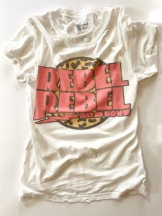 rebel rebel david bowie tee - recycled karma David Bowie Shirt, Bowie Shirt, Vintage Rock T Shirts, Punk Looks, 90s Tees, Punk Outfits, Screenprinting, Vintage Tee