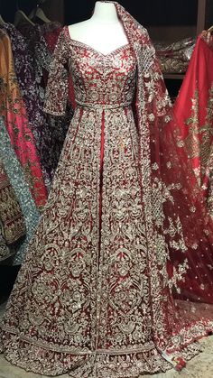 Red bridal lacha with full hand embroidery with hints of peach resham work! Slightly off shoulder neckline, elbow length sleeves and a heavy Dupatta! Size 38 Ready to Ship! Dreamy Lehenga, Barat Dresses, Kiran Bedi, Barat Dress, New Bridal Dresses, Dulhan Dress, Bridal Suit, Heavy Dupatta, Red Bridal Dress