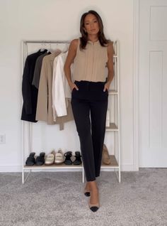 Corporate Attire Women, Smart Casual Work Outfit Women, Young Professional Outfits, Office Attire Women, Women Professional Attire, Job Clothes, Business Professional Outfits, Work Outfits Women Summer, Corporate Attire