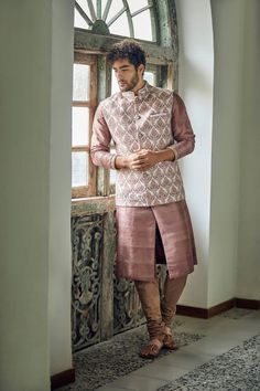 Garden Party Outfit Men, Men Street Styles, Casual Wedding Outfit, Waistcoat Designs, Garden Party Outfit, Party Outfit Men