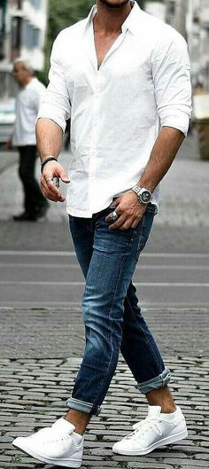 White Shirt Ideas, Outfit Ideas Korean, White Shirt Outfits, Herren Style, Best Casual Outfits, White Shirt Men, Mens Fashion Blog, Fashion Menswear, Stylish Mens Outfits