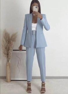 ZARA NEW WOMENS light Blue BLAZER JACKET Medium UK 10 12 | eBay Light Blue Blazer, Blazer Suit Women, Blazer Bleu, High Waist Wide Leg Pants, Beige Blazer, Fashion Materials, Fitted Blazer, Oversized Blazer, Office Lady