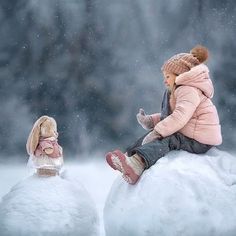 Kids Playing In Snow, Playing In Snow, Forest Photography, Winter Fun, Family Christmas