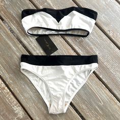 Black And White Bandeau Bikini Size Medium Nwt Chic White Strapless Swimwear, White Fitted Bandeau Swimwear, White Bandeau, Orange Ombre, 2 Piece Swimsuits, Swim Suits, Resort Wear, Womens Swim, Black Fashion