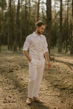 "Our linen forest wedding suit is handcrafted to fit your individual body measurements. We take pride in the fact that there are no factory processes involved in making our linen clothes for men. Each linen casual wedding suit is made with care and attention to detail. SIZING After you place your order, I will email you to request your measurements, ensuring a perfect fit for this forest wedding suit. It will be tailored specifically to match your unique body shape. THE PROCESS IS SIMPLE AND EFO White Sleeveless Suit For Wedding, White Summer Wedding Suit, Forest Wedding Suit, Beach Wedding Groom Attire Linen, Suit Beach Wedding, Linen Groom, Linen Clothes For Men, Casual Wedding Suit, Snow White Shirt