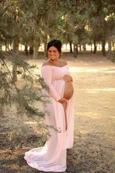 Beautiful flow-ey dress that features a smooth, stretchy long sleeve bodice and a long flowing chiffon dress to show off the elegance of an expecting mother. This maternity dress is perfect to toss the train in the air for those exaggerated photographs. This long dress has an open belly for any mama looking to show off her beautiful bump. This dress is available in only one size. Material:Bodice - smooth, stretch fabric Dress - chiffon Approximate measurements:Width of Chest: 14 inches Length to Stretch Fabric Dress, Newborn Studio, Studio Props, Dress Chiffon, Shopping Photography, Maternity Shops, Maternity Dress, The Train, Photographic Lighting