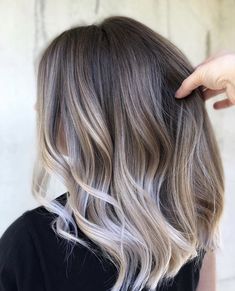 Blonde Balayage Ombre, Platinum Blonde Balayage, Balayage Ombre, Ombré Hair, Freezing Cold, Penteado Cabelo Curto, Health Knowledge, Light Hair