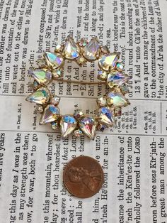 Great condition. Mid-century Brooch Jewelry For Party, Mid-century Party Brooch Jewelry, Vintage Jeweled Crystal Brooches, Vintage Crystal Jeweled Brooches, Vintage Rhinestone Brooches For Vintage Events, Vintage Rhinestone Brooches For Party, Vintage Rhinestone Party Brooches, Vintage Rhinestone Brooches For Evening, Vintage Evening Brooches With Rhinestones