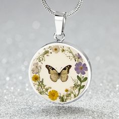 April Birth Month Flower Necklace Daisy and Sweet pea Pendant Personalized Silver Nature-inspired Jewelry, Hypoallergenic Silver Jewelry With Flower Pendant, Hypoallergenic Silver Flower Pendant Jewelry, Silver Birth Flower Jewelry Gift, Silver Charm Necklace With Flower Charm, Silver Charm Necklace With Round Flower Charm, Silver Jewelry With Birth Flower For Gift, Silver Jewelry With Pressed Flowers For Mother's Day, Silver Hypoallergenic Flower Necklace