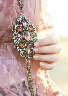 Boho Style Living, Pink Desert, Wind In My Hair, Cowgirl Bling, Desert Flowers, Purple Tones, Bohemian Colors, Pink Boho, Back To Nature