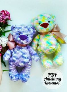 two teddy bears sitting next to each other with flowers in front of them and the words pdf anleiung hostenlos