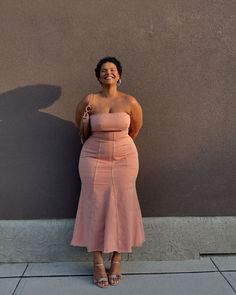 All Posts • Instagram Maxi Pink Dress, Outfit For Plus Size, Pink Plus Size, Plus Zise, Outfit Choices, Plus Size Outfit, Curvy Women Outfits, Fashion Plus Size