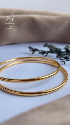 Bangel Design Jewellery, Daily Wear Gold Kada For Women, Simple Kada Designs Gold, Diamond Bracelet Design Simple, Bangles Jewelry Designs Gold Simple, Simple Gold Bangles Indian, Plain Gold Bangles For Daily Use, Simple Bangle Designs Gold, Plain Bangles Gold