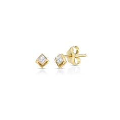 14k Gold Princess cut Diamond Stud Earrings, the perfect everyday earrings! Features : -Gold KT: 14K Solid Gold-Custom Gold Color: Yellow Gold-Diamond Cut: Princess Cut-Stone Size: 2.0 mm by 2.0 mm-Total CTW: 0.094 ctw-Diamond Color Clarity: G Color SI Clarity-Setting Type: Bezel-Ready to Ship in 1-2 Business Days-Packed in labeled gift box-The perfect birthday or holiday (Christmas, hanukah, valentines day...etc.) gift! -FREE shipping on all U.S. orders Contact us with any inquiries by Etsy con Tsavorite Jewelry, Black Hills Gold Jewelry, Solid Gold Charms, Diamond Huggie Earrings, Logo Jewelry, Princess Cut Gold, Safety Pin Earrings, Gold Jewelry Stores, Bar Stud Earrings